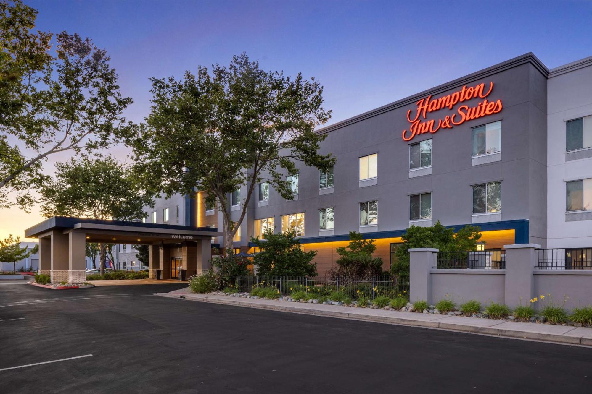 Hampton Inn & Suites Yuba City Exterior photo